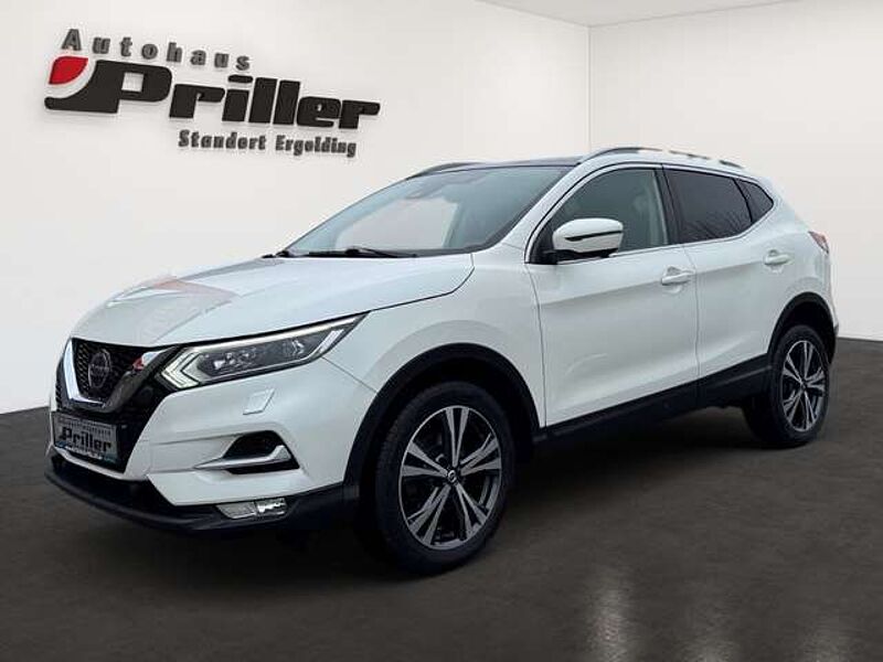 Nissan Qashqai 1.7dCi 4x4i AT N-Connecta *AHK/PANO/LED*